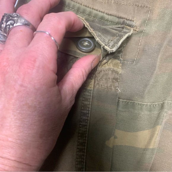 Abercrombie & Fitch vintage men's 34 Tan Camouflage Cargo Shorts, rugged ,cotton - Picture 7 of 16